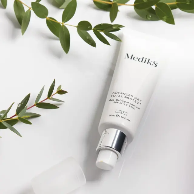 Medik8 Advanced Day Total Protect Spf30 Αντιγηραντική Κρέμα 50ml 3
