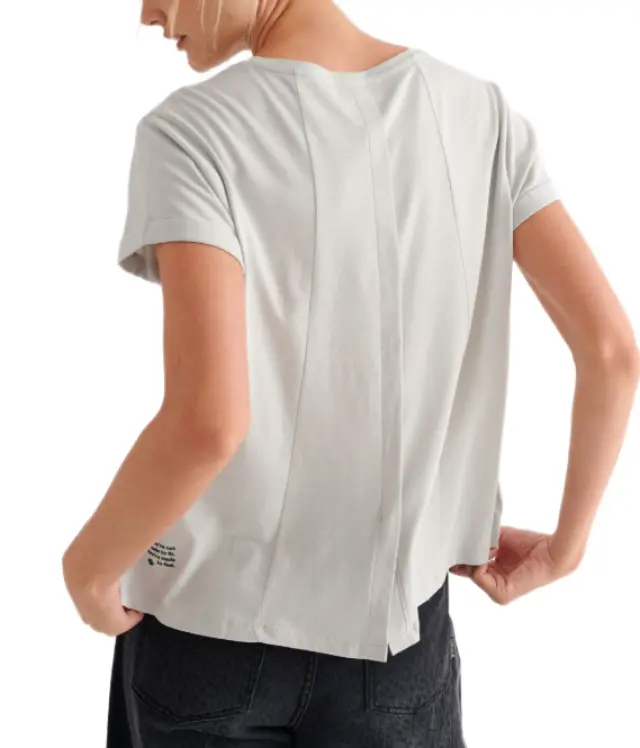 Attrattivo γυναικείo t-shirt με στάμπα 9923938-1 2