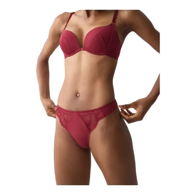 Triumph Γυναικείο String Love in Lace, Χρώμα Red Musk