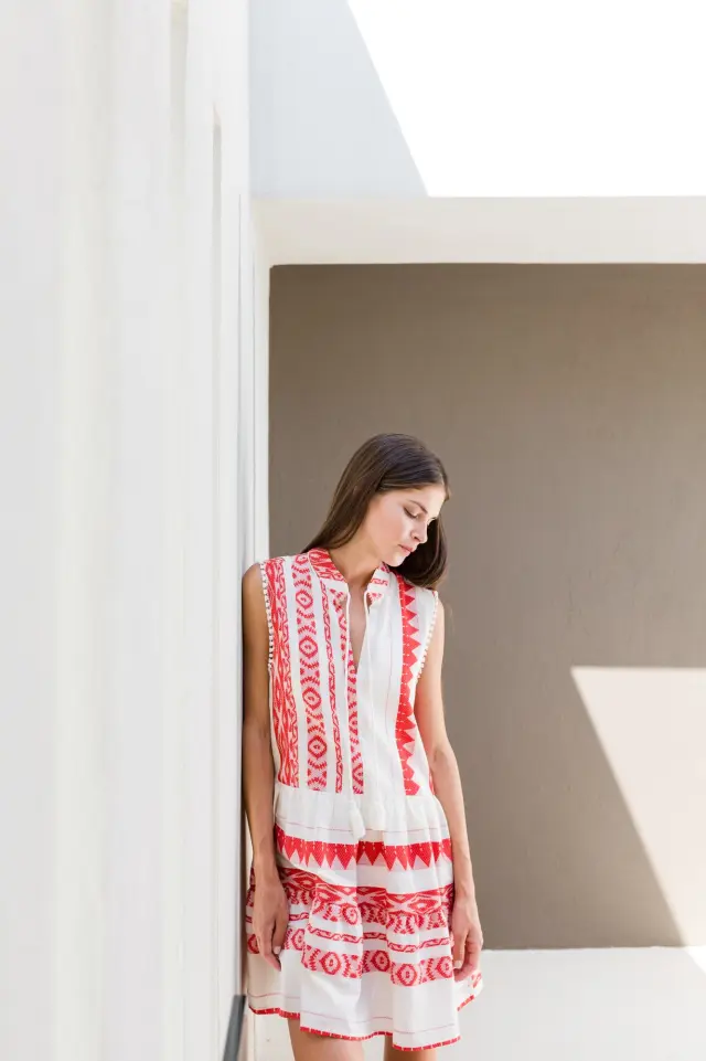 B138 - Type - BEACHWEAR EMBROIDERY RED - L 2