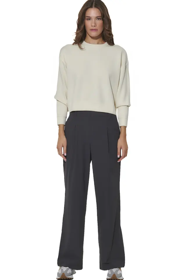 Body Action Modal Crop Sweatshirt White 061623-01-05A - M 2