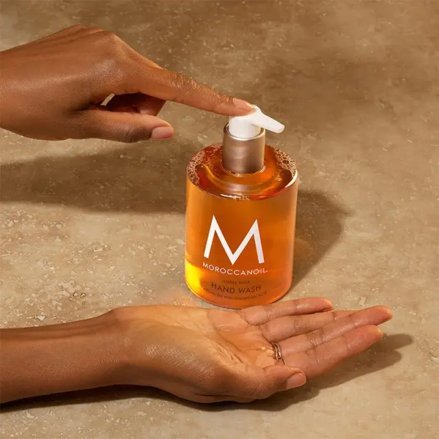 Moroccanoil Body Hand Wash Ambre Noir 360ml 2