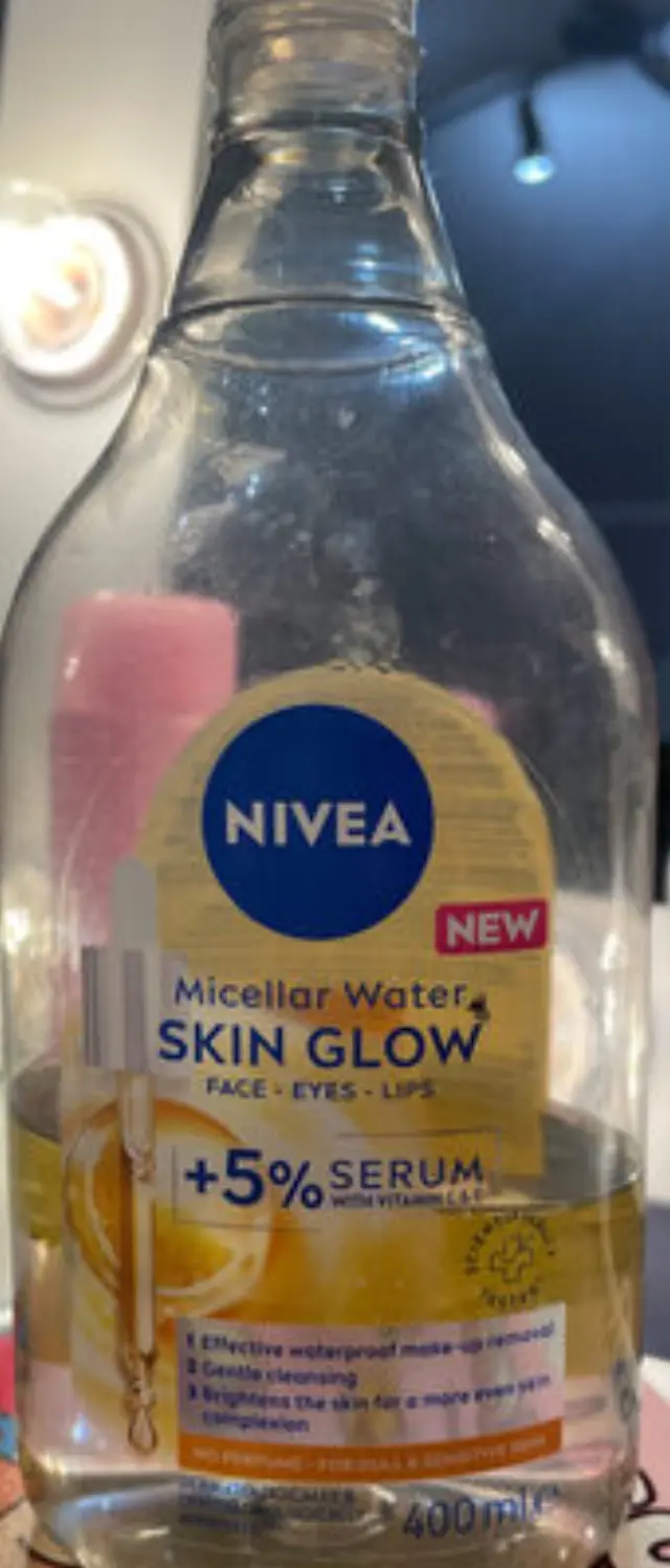 Nivea Micellar Water Skin Glow Infused Serum Νερό Καθαρισμού Για Λάμψη 400ml