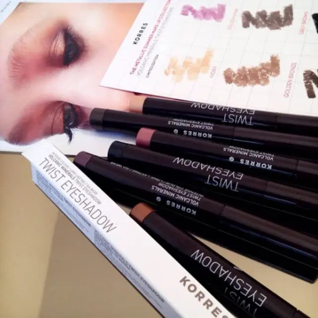 ΚΟΡΡΕΣ Eyeshadow Twist Volcanic Minerals 56 Cement Blue 1.4g 3