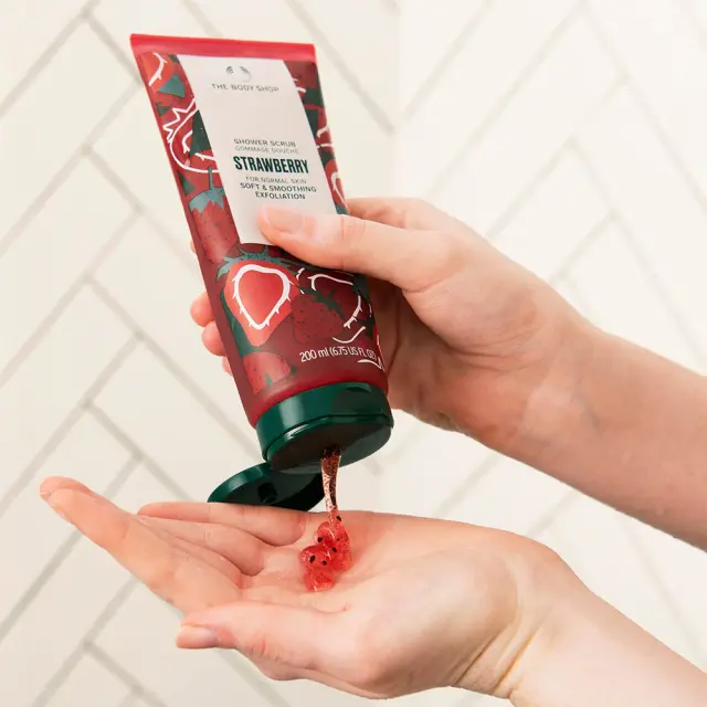 The Body Shop Strawberry Shower Scrub 3