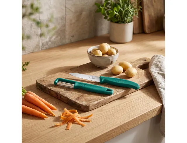 Σετ Μαχαίρια Γενικής Χρήσης & Αποφλοιωτής Victorinox Swiss Classic με μήκος λεπίδας 8cm - Green - 2 τεμάχια	6.7114.21C1