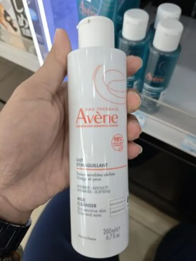 Avene Eau Thermale Essentiel Γαλάκτωμα Καθαρισμού Προσώπου για Ξηρές & Ευαίσθητες Επιδερμίδες, 200ml