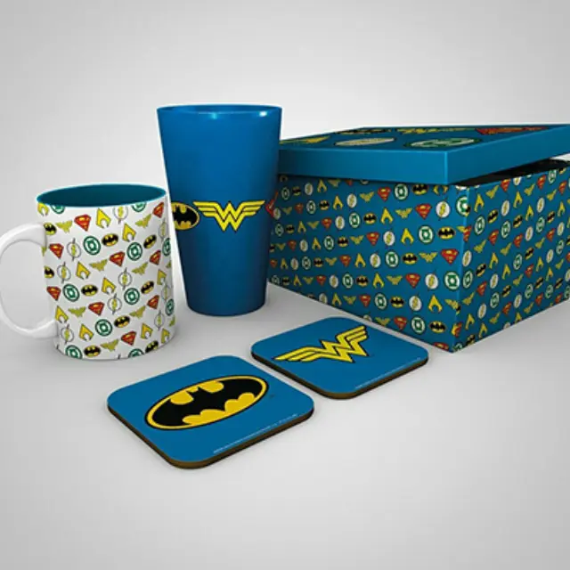 GB Eye DC COMICS - Giftbox - Pint, mug + 2 coasters - Logos (GFB0090)