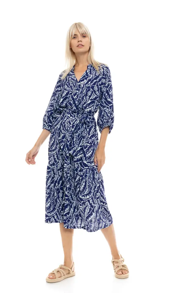 B513 - Type - BEACHWEAR LONG BLUE PALM