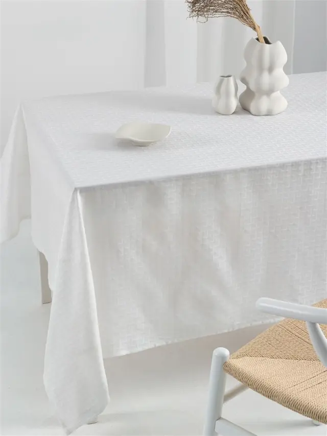 Τραπεζομαντηλο Αλεκιαστο Formal Dinner MILLY 175x320 WHITE