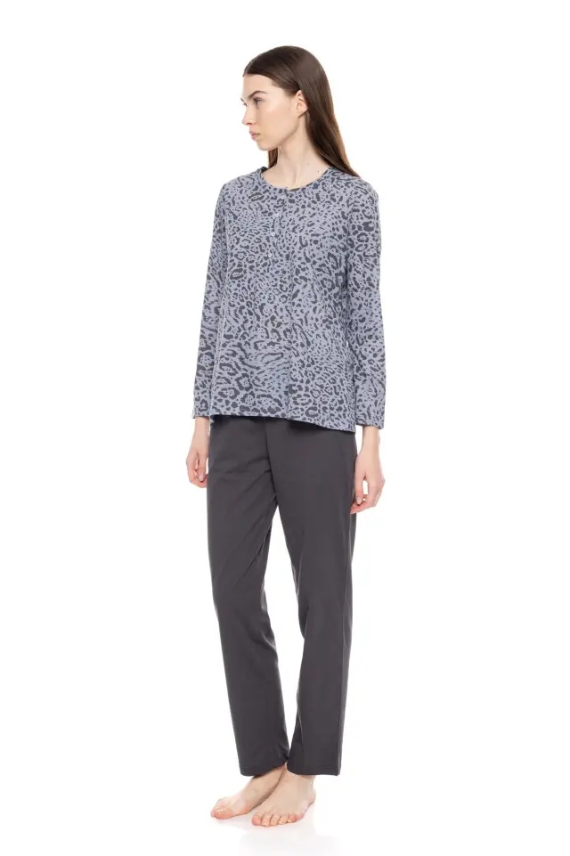 W1528 - Type - PYJAMA GREY LEO 2