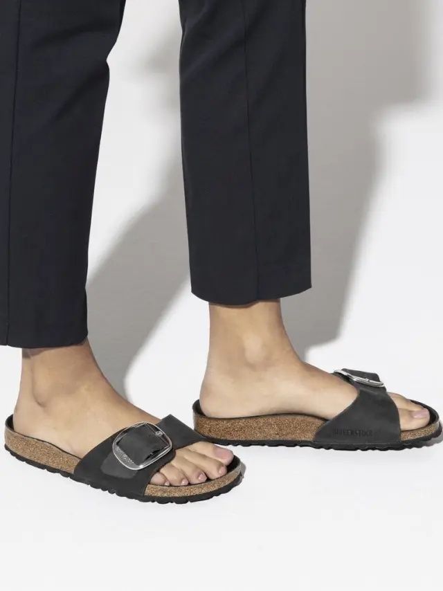 Birkenstock Πέδιλα Γυναικείο δέρμα Oiled Μαύρο BIR/MADRID BIG BUCKLE 1006523 BLACK 2