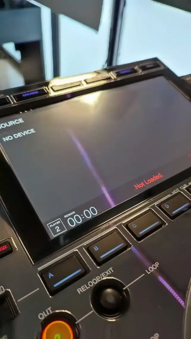 TOPDJSKIN SCREENSAVER PIONEER CDJ 3000 2