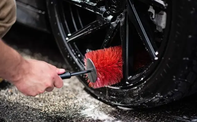 Βούρτσα καθαρισμού τροχών μακρυά 7011013 MAXSHINE 2