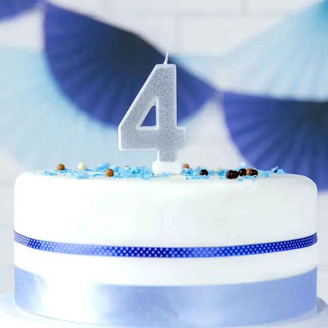 PartyDeco Κερί Γενεθλίων - Νο.4 - Ασημί 3