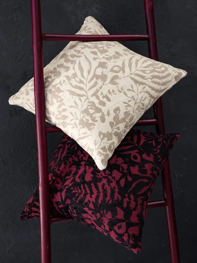 Διακοσμητικό Μαξιλάρι 45Χ45 Με Γέμιση Nima Dusk Ruby Red 55% Ακρυλικό-20% Πολυέστερ-25% Βαμβάκι 2