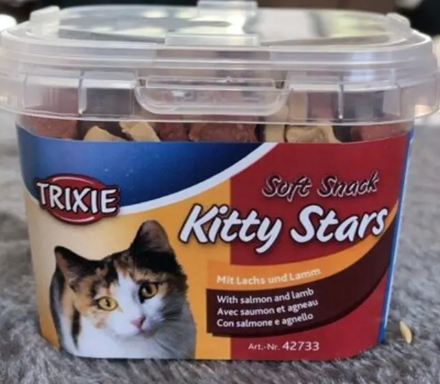 Trixie Kitty Stars Λιχουδιές Γάτας με Αρνί & Σολομό 140gr