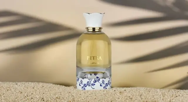 Lattafa Petra Eau de Parfum 100ml – Γλυκό Gourmand Γυναικειο Άρωμα με Δαμάσκηνο, Ρούμι, Καρύδα, Πραλίνα + Βανίλια 3