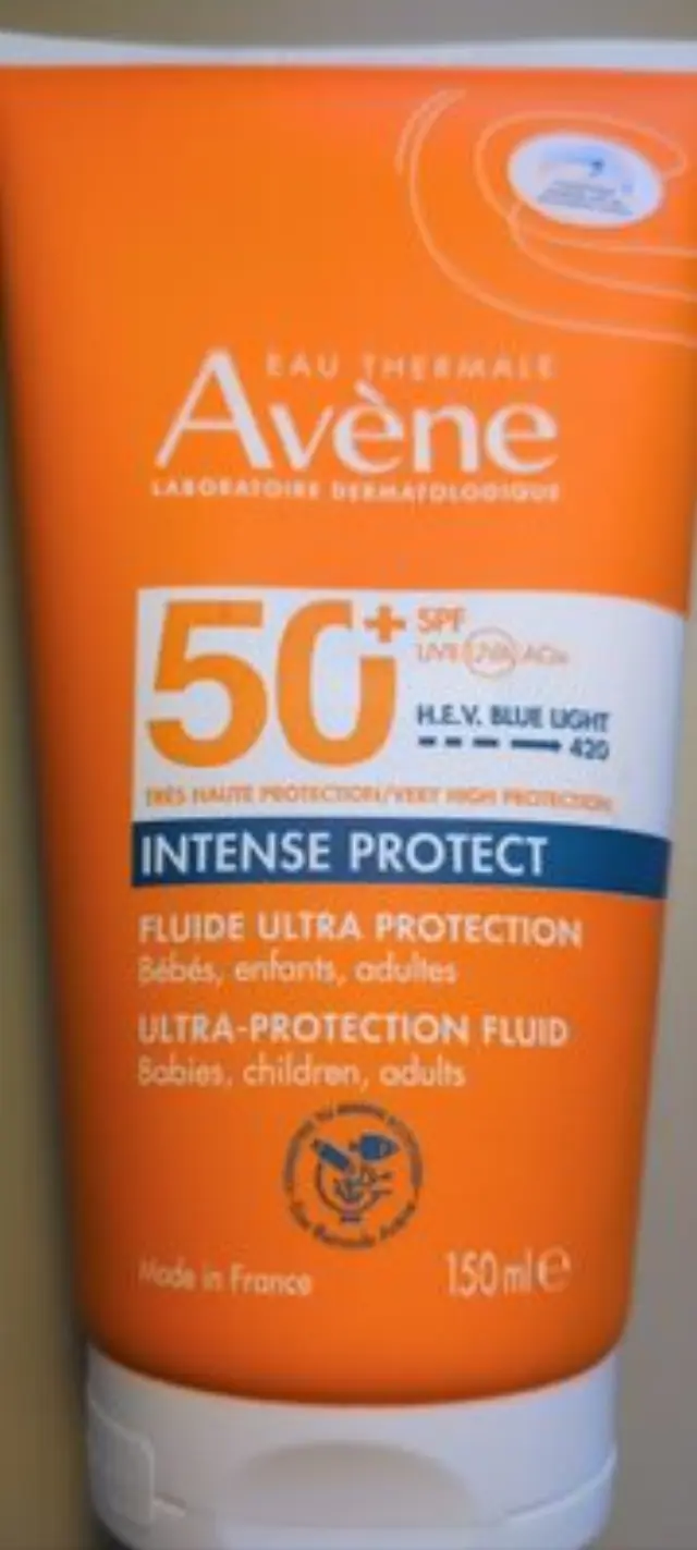 Eau Thermale Avène Intense Protect Αδιάβροχο Αντηλιακό για το Σώμα SPF50+ 150ml
