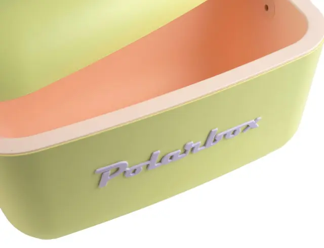 Φορητό Ψυγείο Pop Polarbox με χωρητικότητα 20L και διαστάσεις 45.1x30.6x28.1cm - Light GreenPLB20/LIMA/RPOP