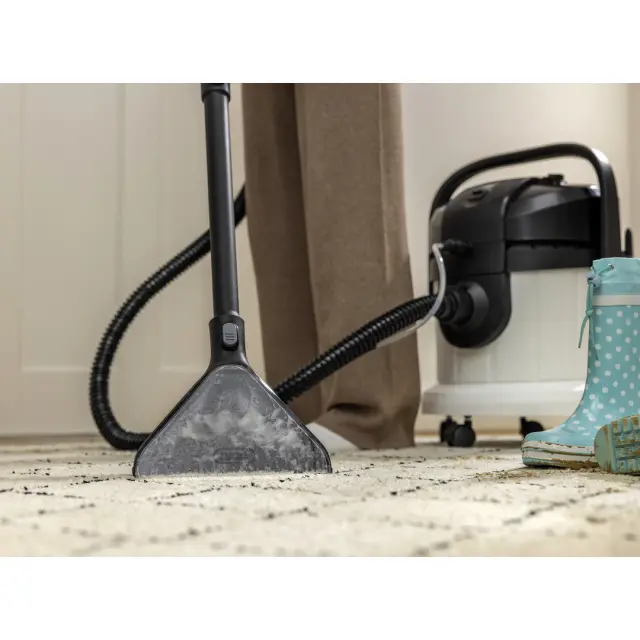 Σκούπα Karcher Πλύσης-Απόπλυσης Υφασμάτινων Επιφανιών SE 4 (1.081-150.0) με Ισχύ 1000 W και χωρητικότητα κάδου 4 L1.081-150.0 3