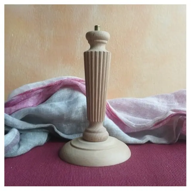 Λάμπα ξύλινη με καλωδίωση 21,50cm