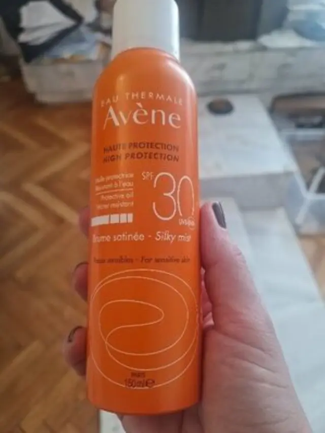 Avene High Protection Silky Mist SPF30, Μεταξένιο Αντηλιακό Mist για Πρόσωπο και Σώμα spf30 150ml