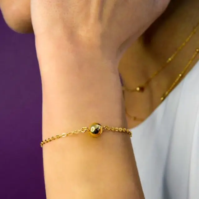 Farma Bijoux Υποαλλεργικό Βραχιόλι Χρυσό Με Σφαίρα 15/19CM (BE2G1P)