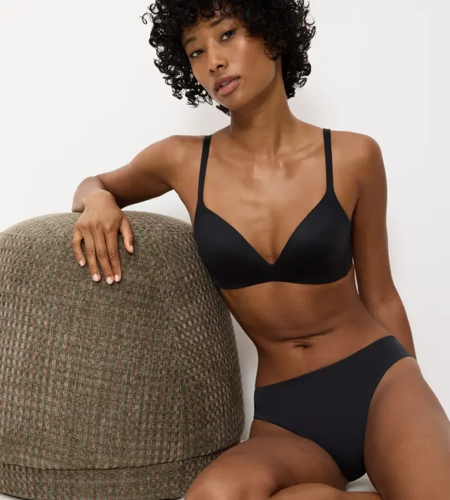 Triumph Σουτιέν Body Make-Up Soft Touch P EX Με Ενίσχυση Χωρίς Μπανέλες Μαύρο
