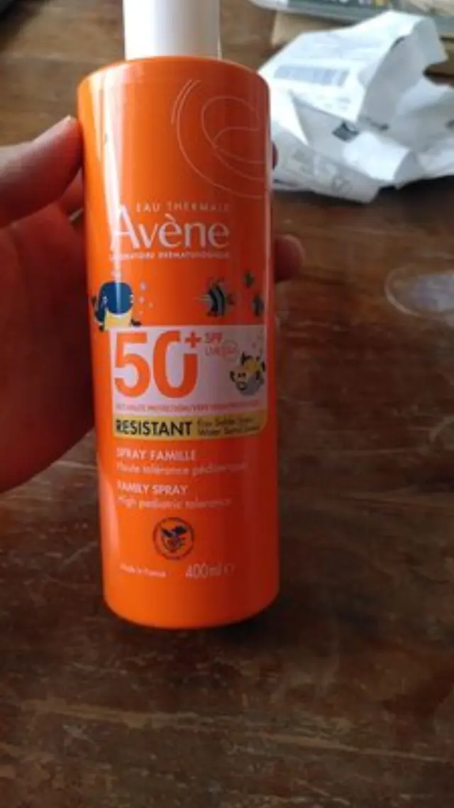 Eau Thermale Avène Soins Solaire Spray Enfant Family Size Παιδικό Αντηλιακό για Πρόσωπο & Σώμα SPF50+ 400ml