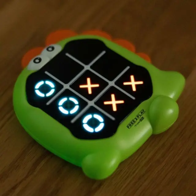 Free2Play Ηλεκτρονικό Tic-Tac-Toe 2 Σε 1 Dino 86601 3
