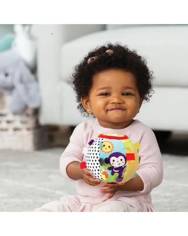INFANTINO SENSORY RIBBON & CHIME BALL 3