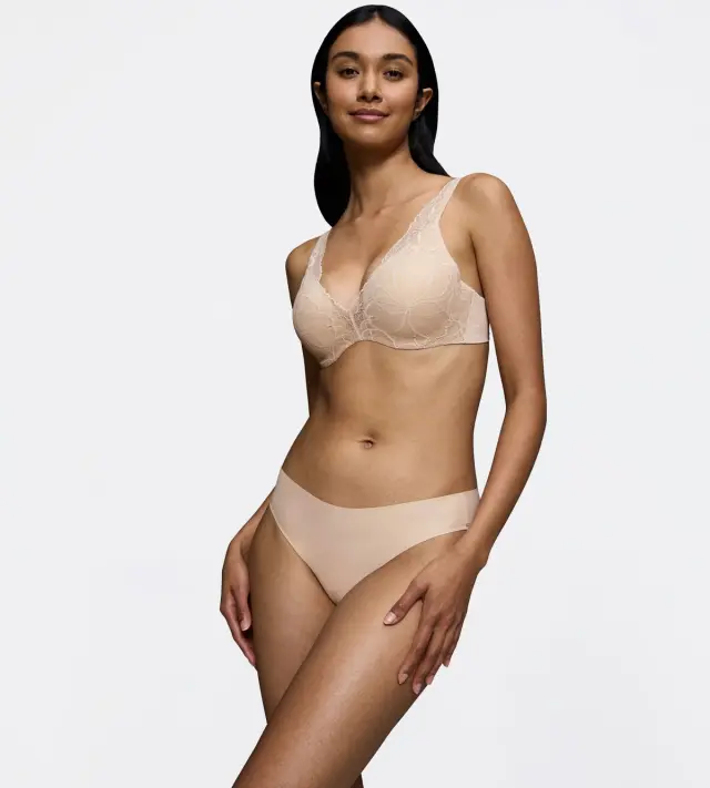 Triumph Σλιπ Body Make-Up Illusion Lace Highleg Tai Μπεζ