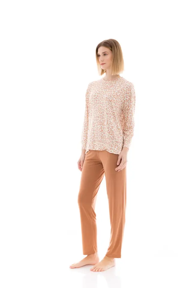 W1339 - Type - PYJAMA CINNAMON LEO 2