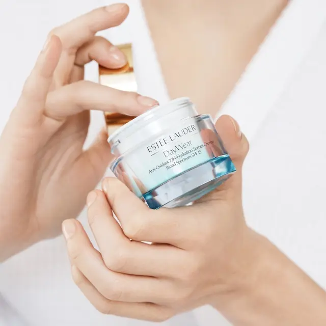 Estée Lauder DayWear Anti-Oxidant Sorbet Creme SPF15 Κρέμα Προσώπου για Κανονικό & Μικτό Δέρμα 50ml 2