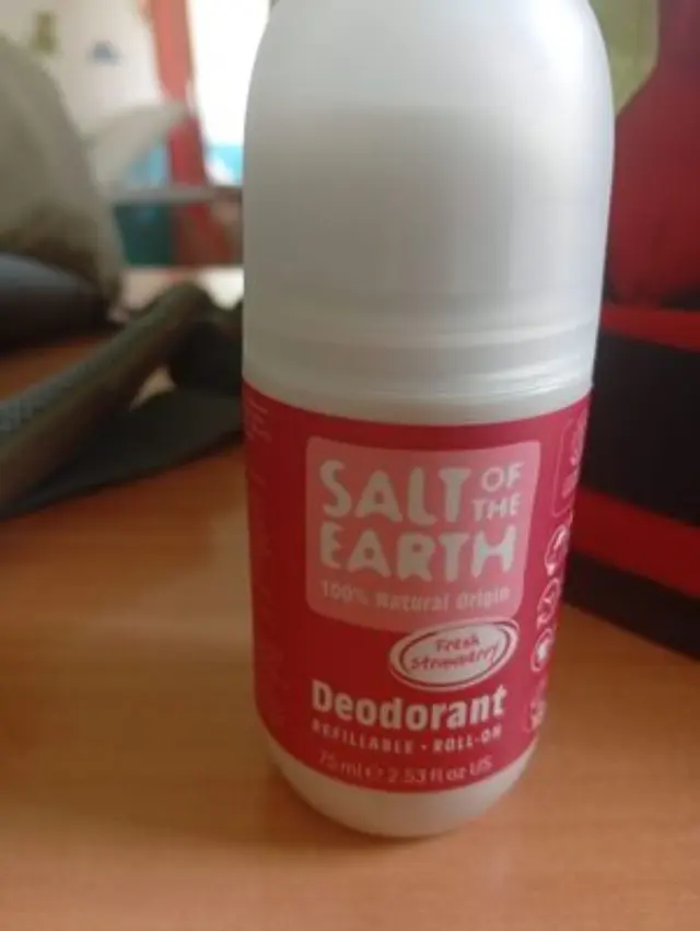 Salt of the Earth Vegan Refillable Roll-On Deodorant Sweet Strawberry Αποσμητικό Επαναγεμιζόμενο, 75ml