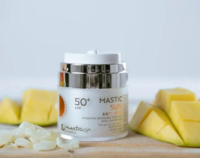 MASTIC SPA ANTISPOT FACE CREAM SPF50+ 50ML 3