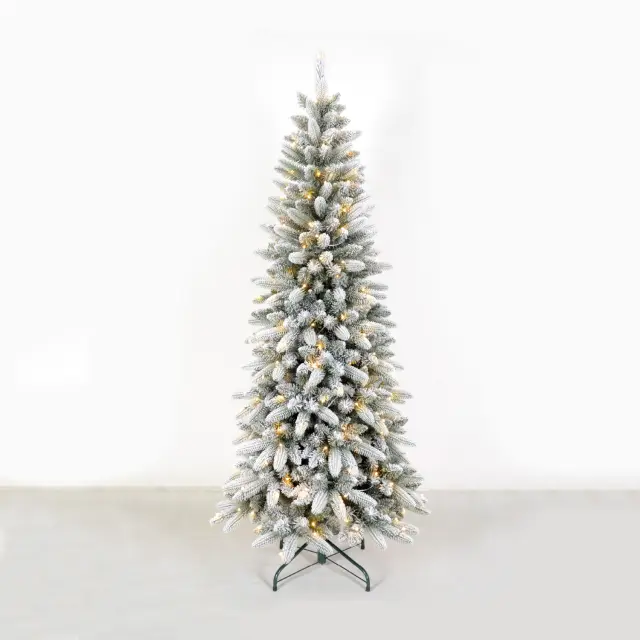 XMAS ΔΕΝΤΡΟ PE/PVC ΠΡΑΣΙΝΟ ΜΕ ΧΙΟΝΙ PRE-LIT 6W 300LED WW IP44 220-240V ΑΝΤΑΠΤ. 1.5M ΚΑΛΩΔΙΟ / XPRELITTR210SNNAR
