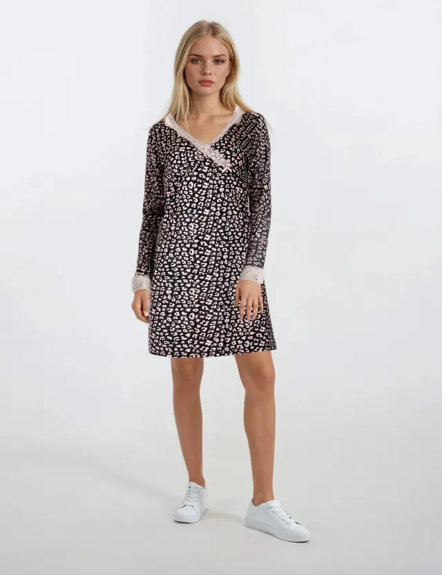W958 - Type - NIGHTGOWN BLUE LEO