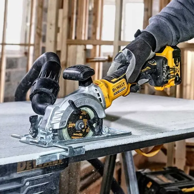 DeWalt DCS571N - Δισκοπρίονο Μπαταρίας Brushless Κόμπακτ 18V, 115mm (Χωρίς Μπαταρία και Φορτιστή) 2