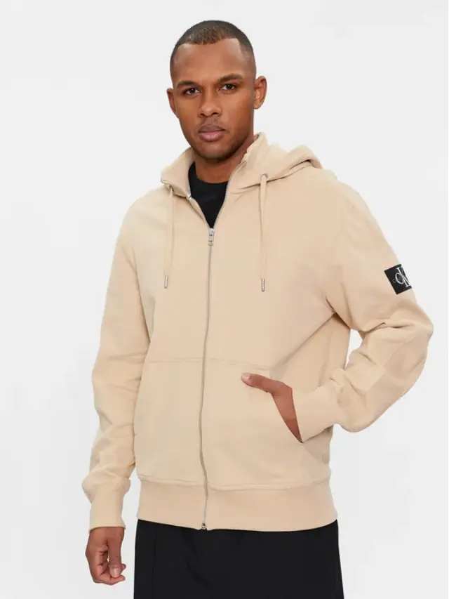 Calvin Klein - Ανδρική Ζακέτα Badge HWK Zip-Through με Φερμουάρ και Κουκούλα Regular Fit J30J324956-ΑΑΤ Μπεζ