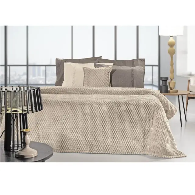 ΚΟΥΒΕΡΤΑ FLEECE SMOOTHIE TAUPE 220X240 + ΜΑΞΙΛΑΡΙ 53Χ53 GUY LAROCHE