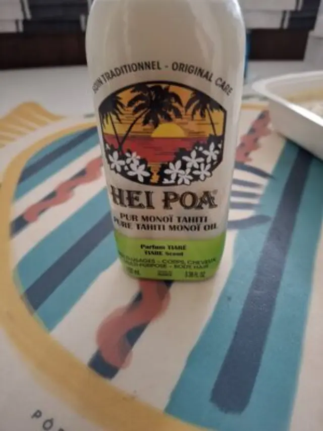 HEI POA PURE TAHITI MONOI OIL TIARE Λάδι Monoi πολλαπλών χρήσεων με άρωμα λουλουδιών Tiare 100ml