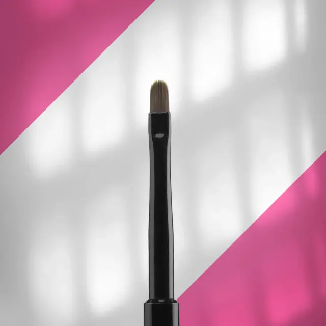 BRUSH FOR GEL EXPERT WIDTH 4 MM / LENGTH 7 MM