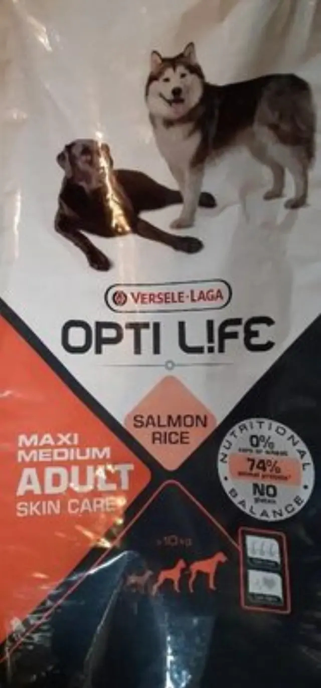 Opti Life Adult Skin Care Medium & Maxi Salmon & Rice Ξηρά Τροφή Σκύλου 12.5kg