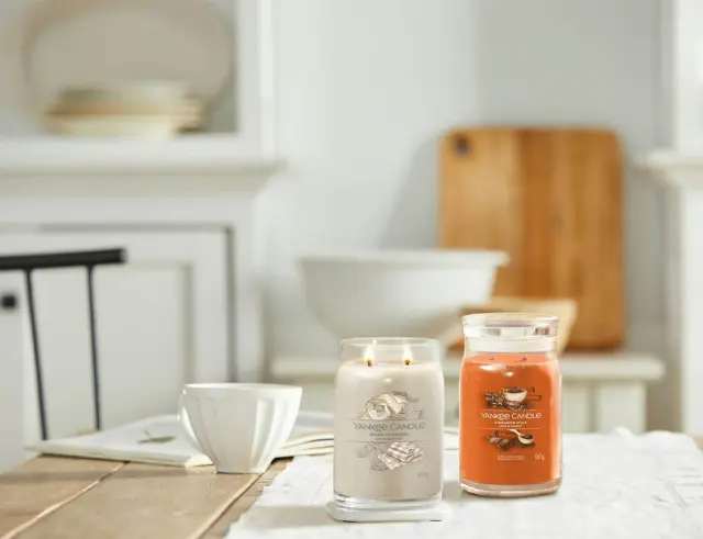 Αρωματικό Κερί Yankee Candle με διάρκεια καύσης έως 80 ώρες και άρωμα Cinnamon Stick1701372E 3