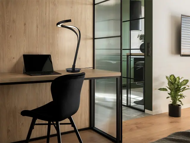 DANZA Large Black Table Lamp – Επιτραπέζιο LED Φωτιστικό 21W Μαύρο Ματ