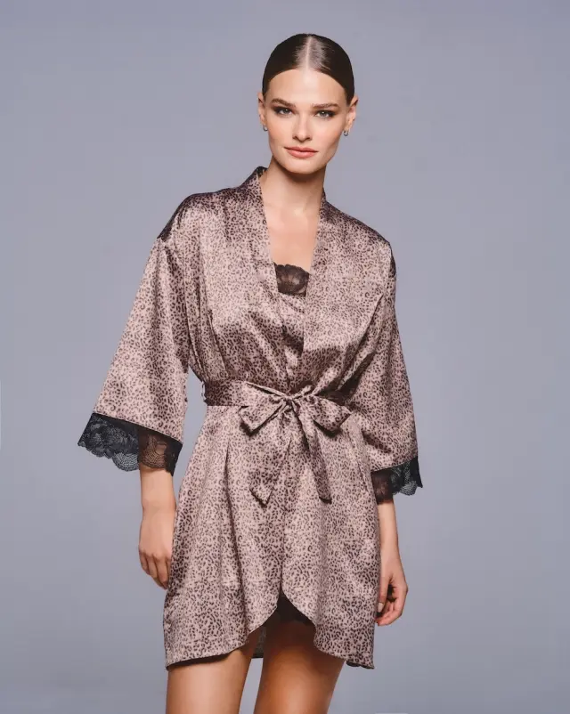 Lida Ρόμπα Σατέν Animal Print Black Lace