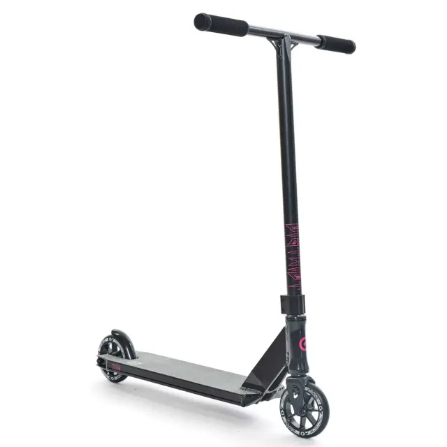 DISTRICT Titan Pro Scooter Black/Vapour Gold