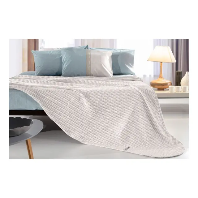 ΚΟΥΒΕΡΤΑ ΠΙΚΕ KING SIZE 260x240 ETERNITY PERLA GUY LAROCHE